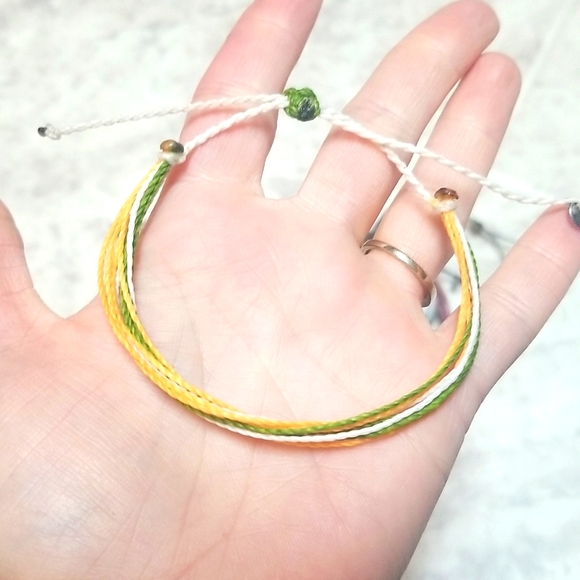 String Bracelets - Picture 3 of 16
